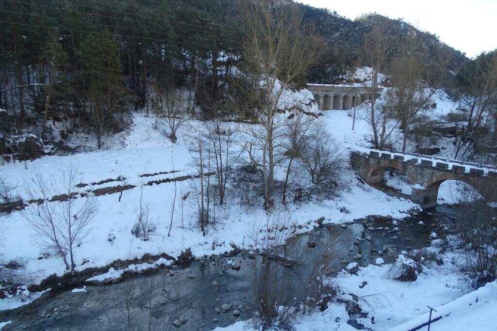 Ferienwohnung Apartamento Rural En Los Pirineos Guardiola de Berga Exterior foto